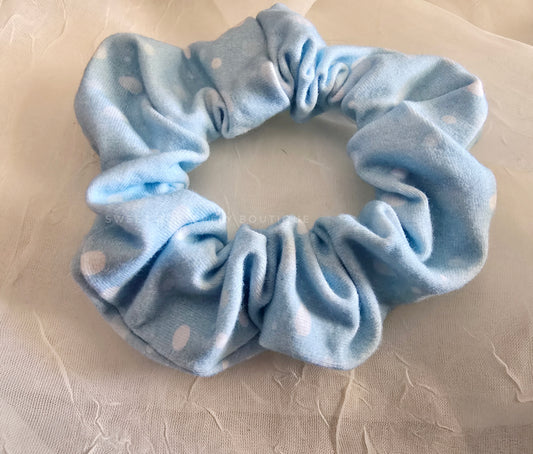 Snowfall scrunchy
