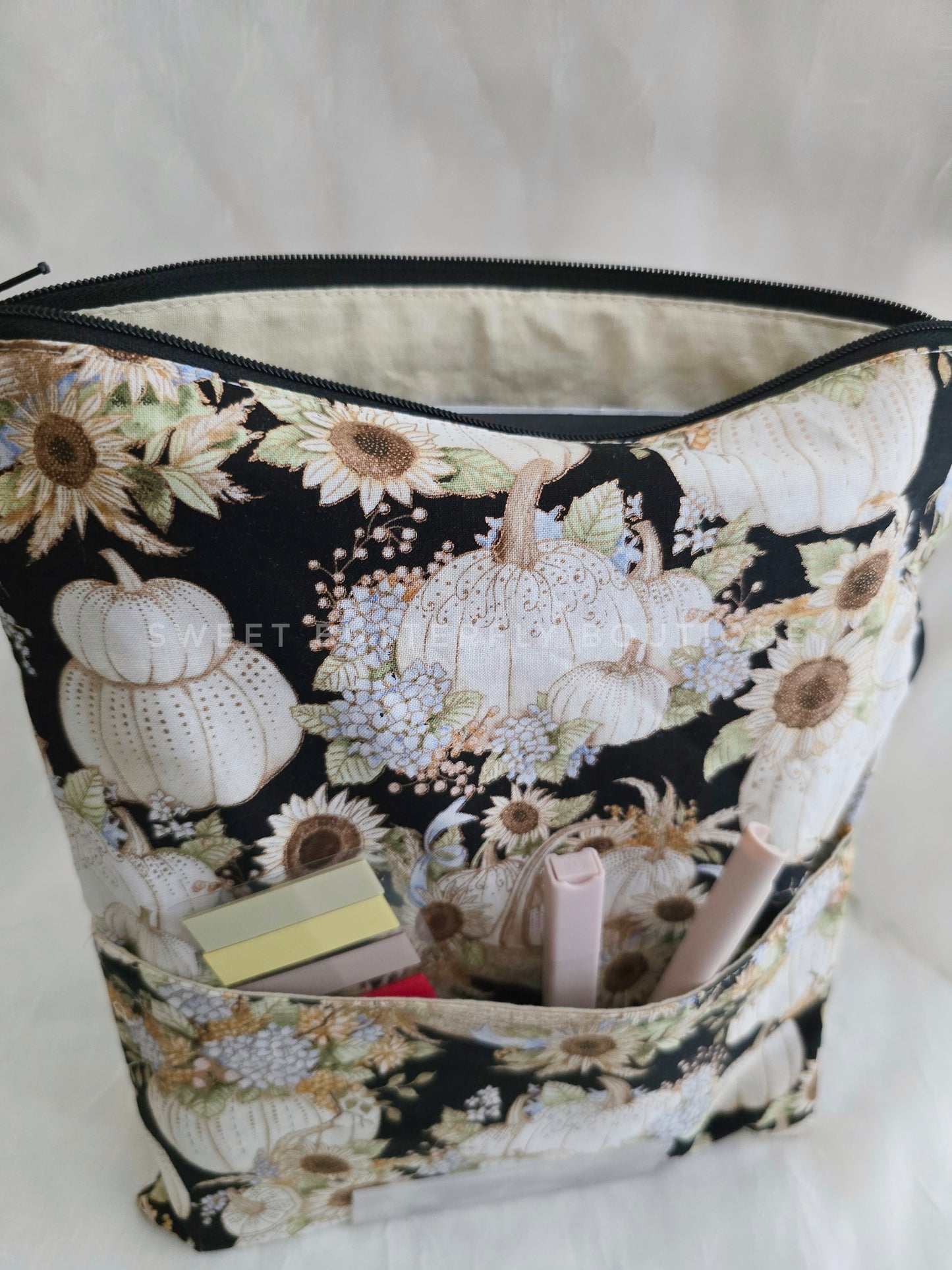 Pumpkin Lover Book Sleeve